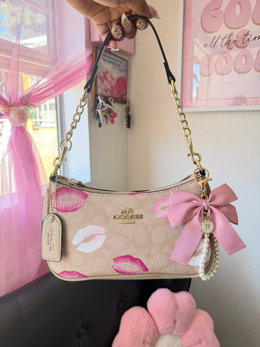 Beige Kiss Purse